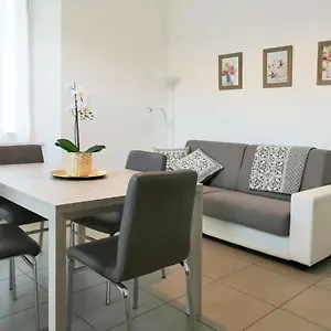 Aida - Near The Center With Private Parking E Ac Apartment Como
