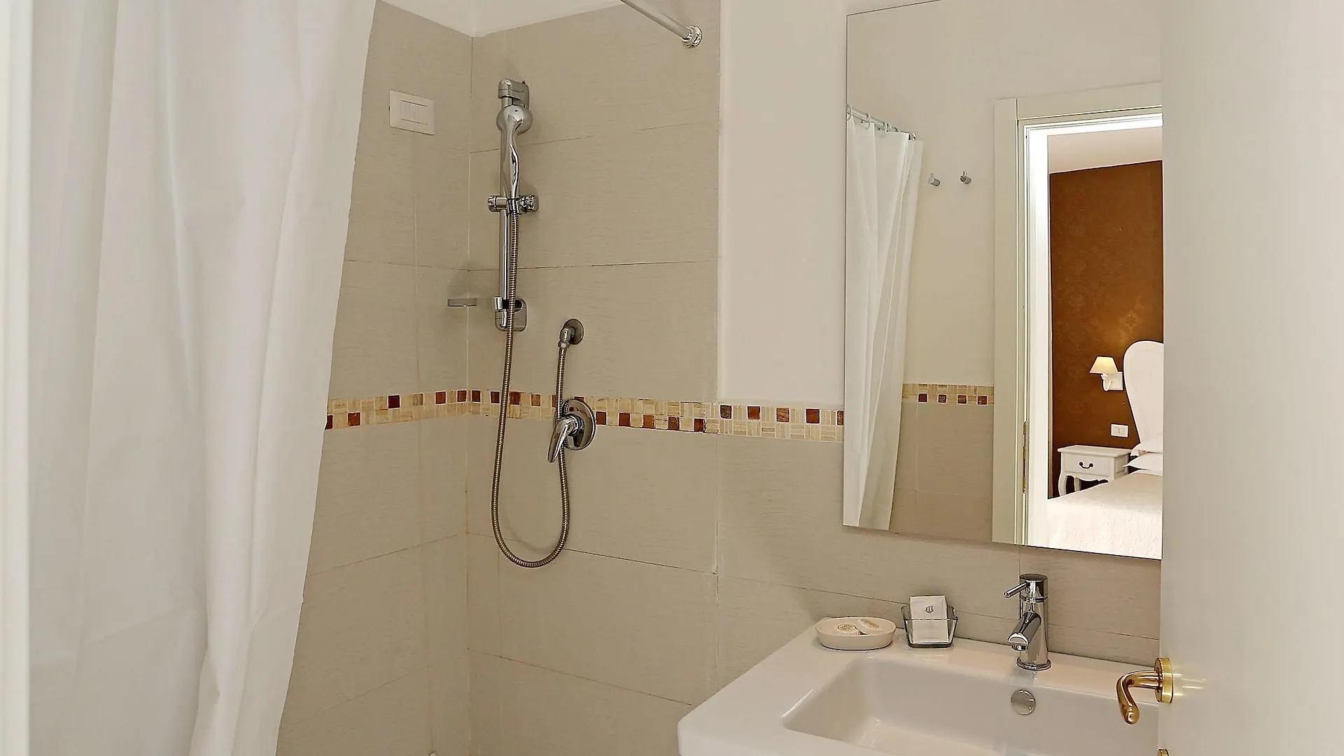 Daplace - Hqh Colosseo Roma 2*,