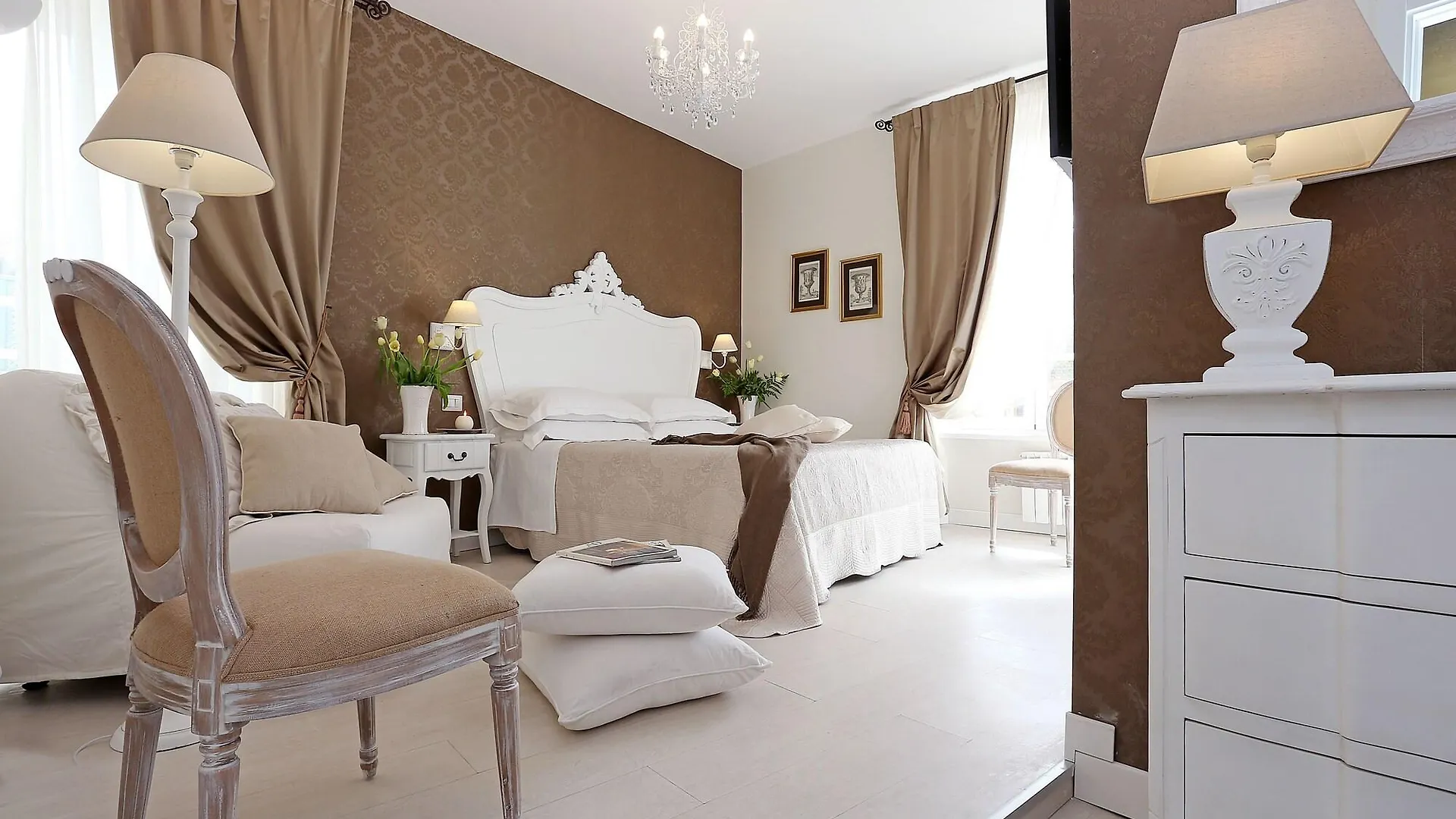 Daplace - Hqh Colosseo Roma 2*,  İtalya