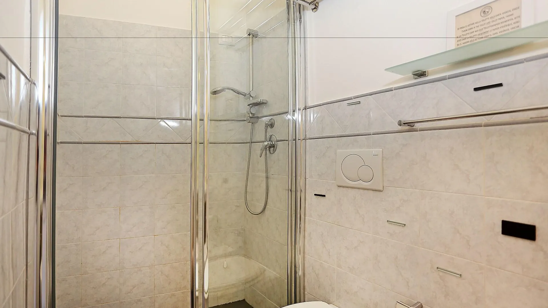 ** Konukevi Daplace - Hqh Colosseo Roma İtalya