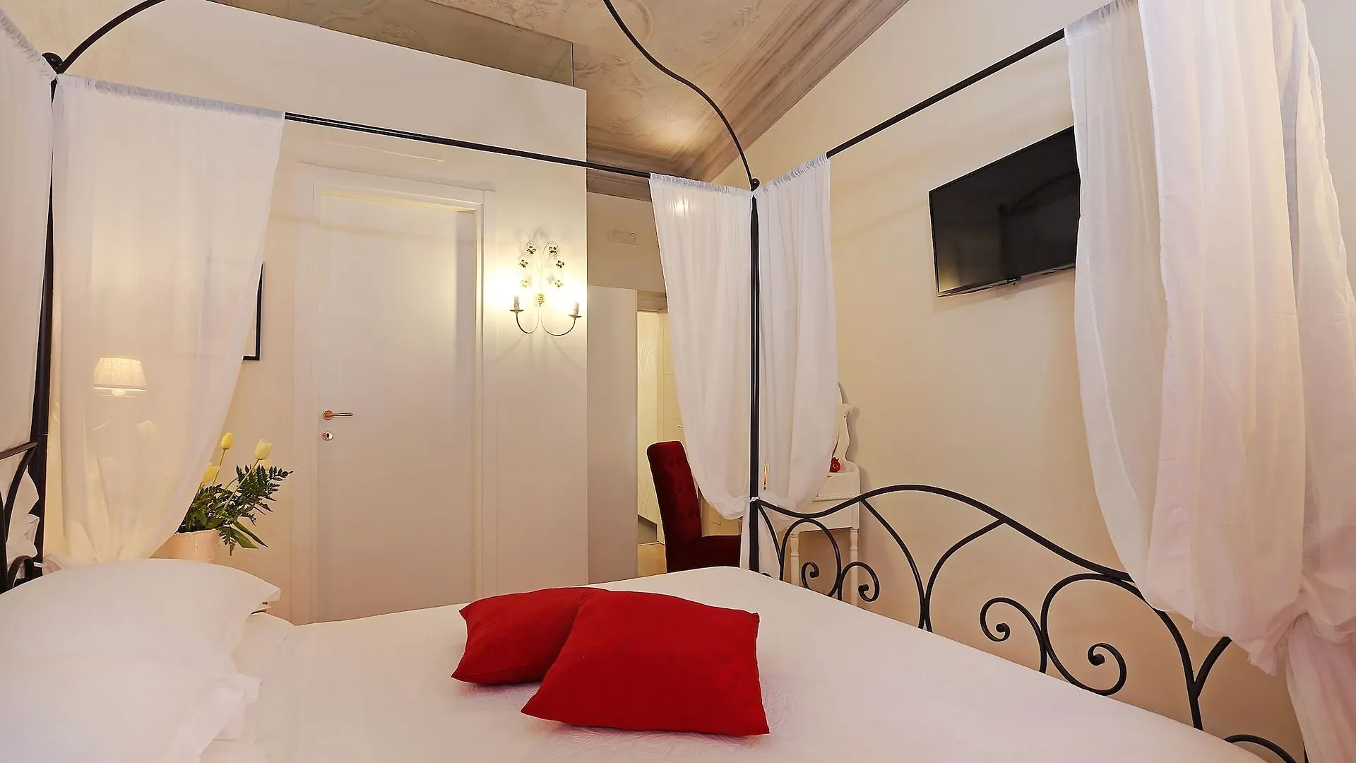 Daplace - Hqh Colosseo Rome