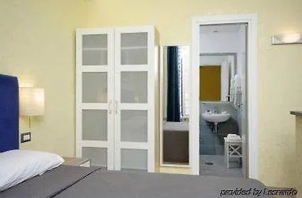 Daplace - Hqh Colosseo Rome Guest house
