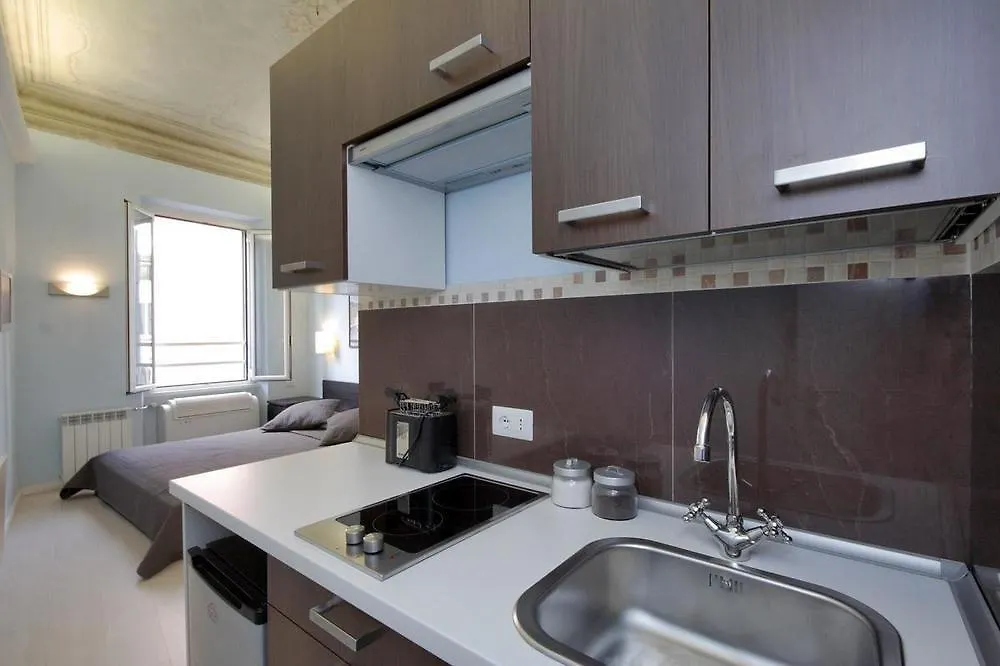 Daplace - Hqh Colosseo Roma İtalya