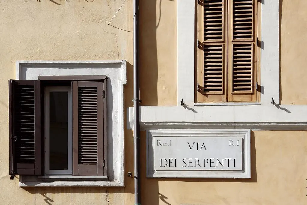 ** Konukevi Daplace - Hqh Colosseo Roma İtalya